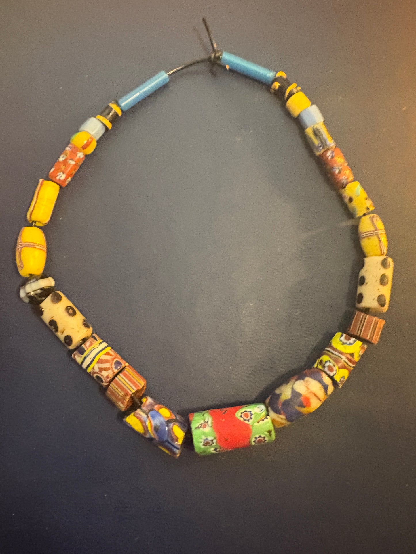 Authentic African Trade Beads, Antique Beads [BR0018)