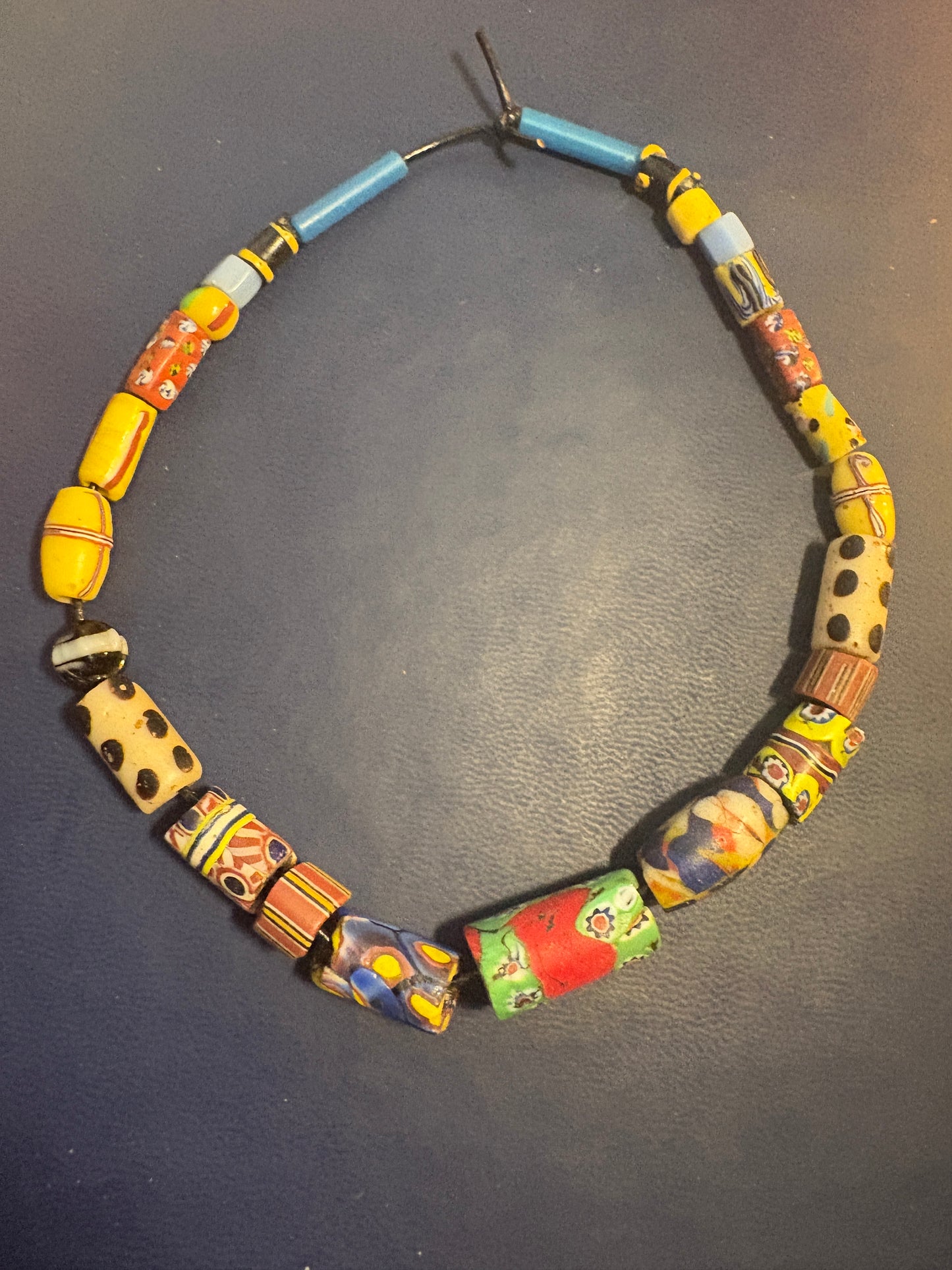 Authentic African Trade Beads, Antique Beads [BR0018)