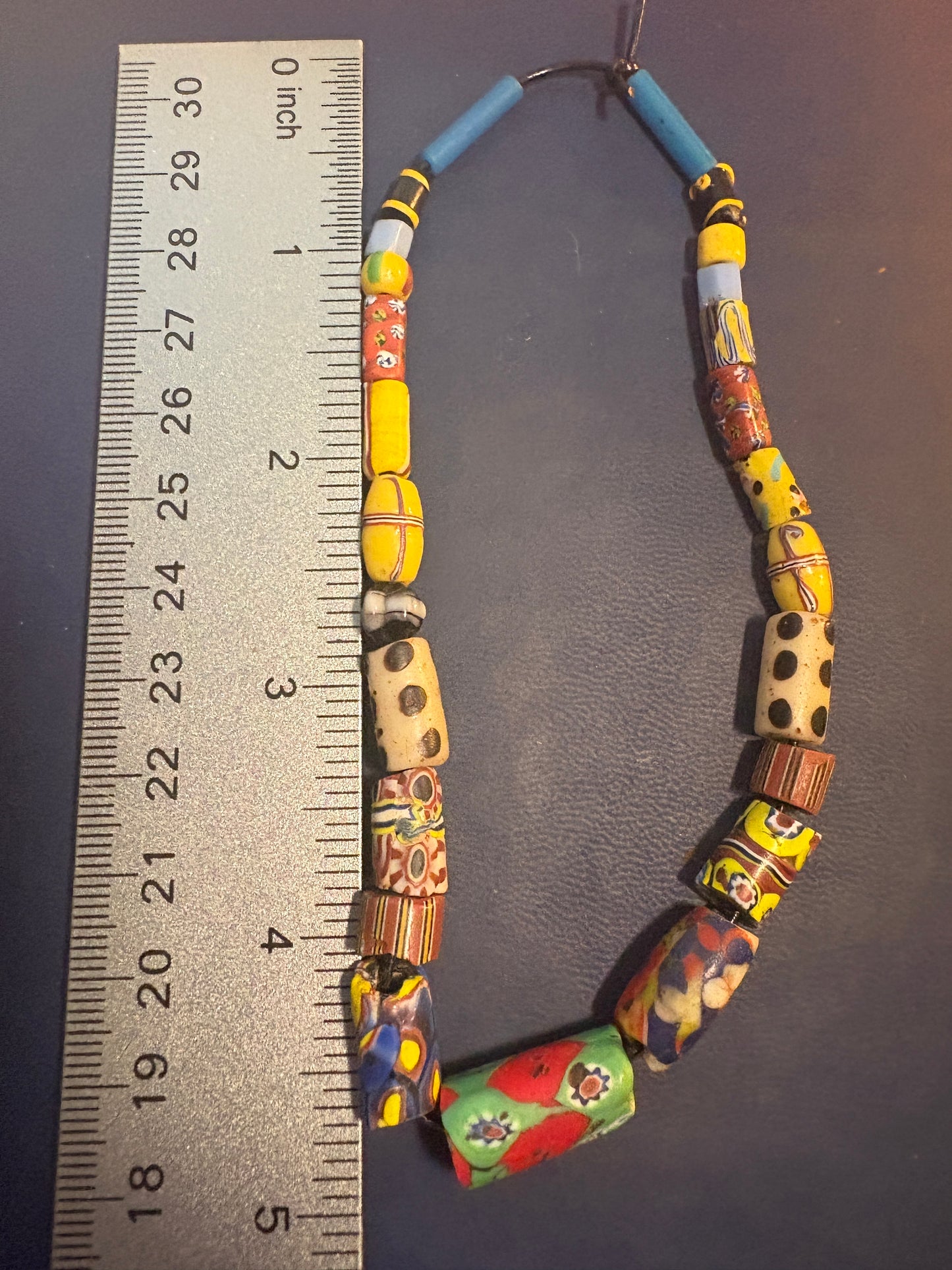 Authentic African Trade Beads, Antique Beads [BR0018)
