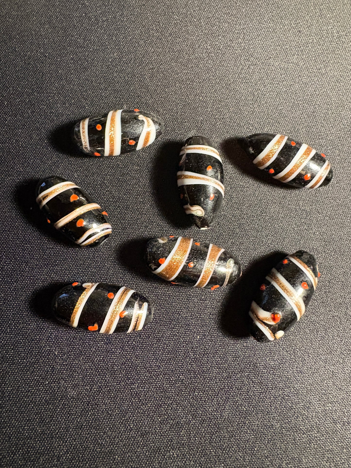 7 swirl oval glass beads - Fancy Eclectic Rare - foil gold black (S08)