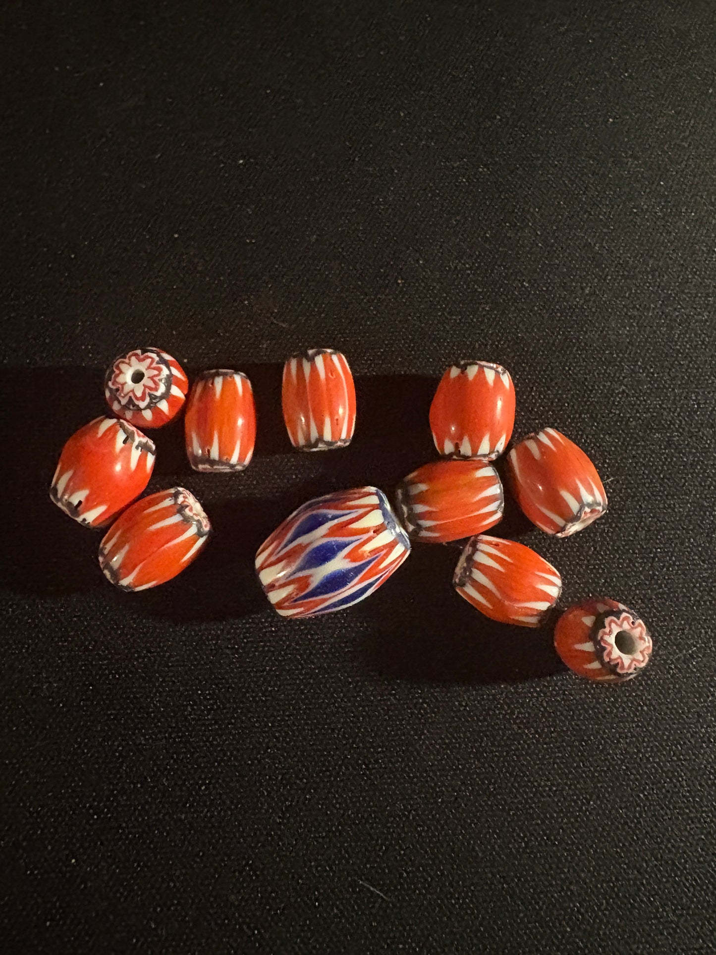 11 Red Chevron oval glass beads (S10)