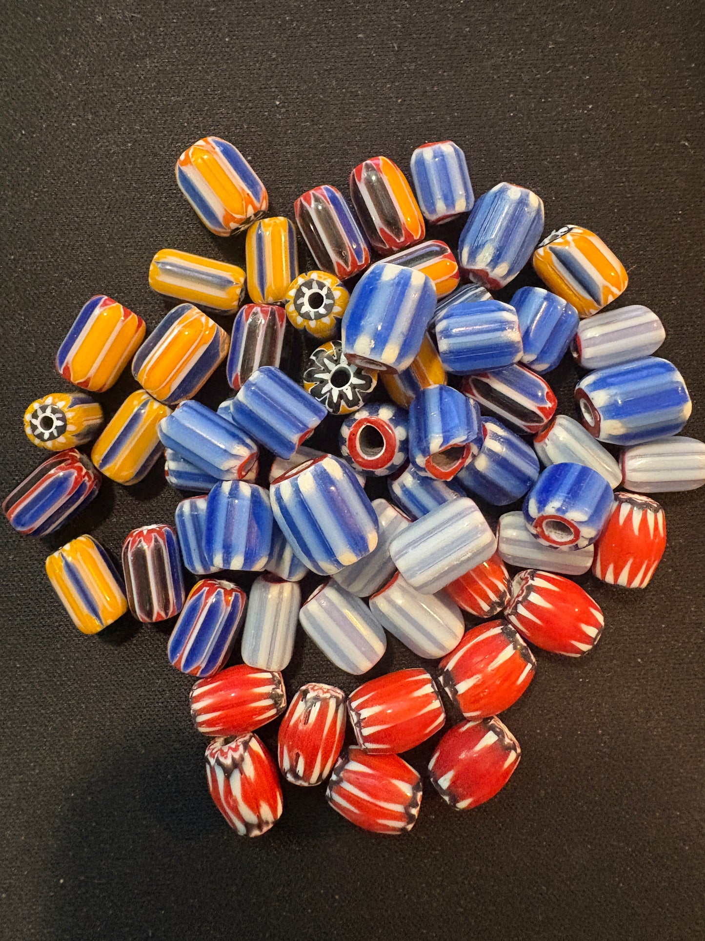 LOT - Chevron glass beads -60 Native American Trade Beads 8-12mm (S17)