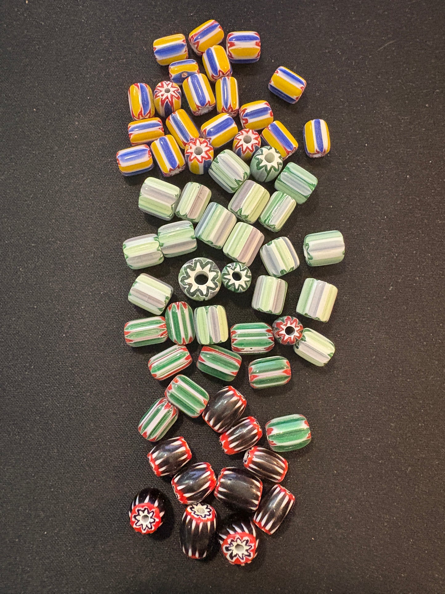 LOT - Chevron glass beads -60 Native American Trade Beads 8-12mm (S18)