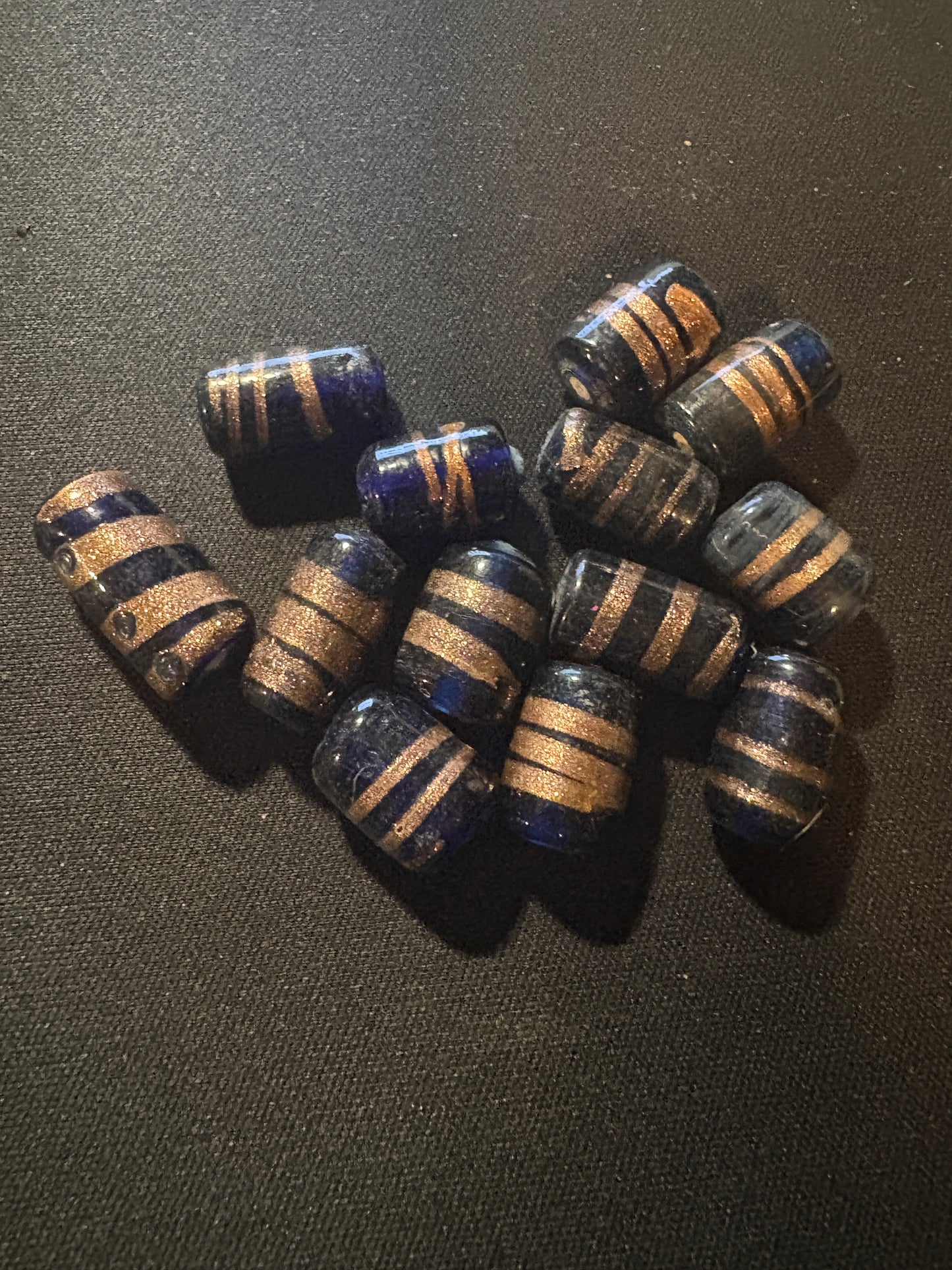 13 Dark gold foil swirl glass beads (S118)- Fancy Rare cyl- 15mm