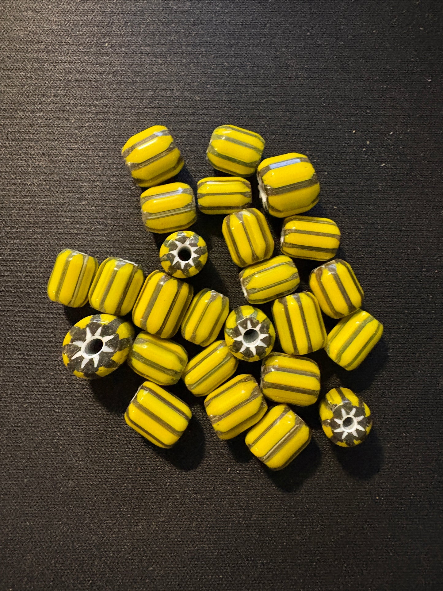 25 Chevrons striped glass beads (s171)- yellow 10-12mm
