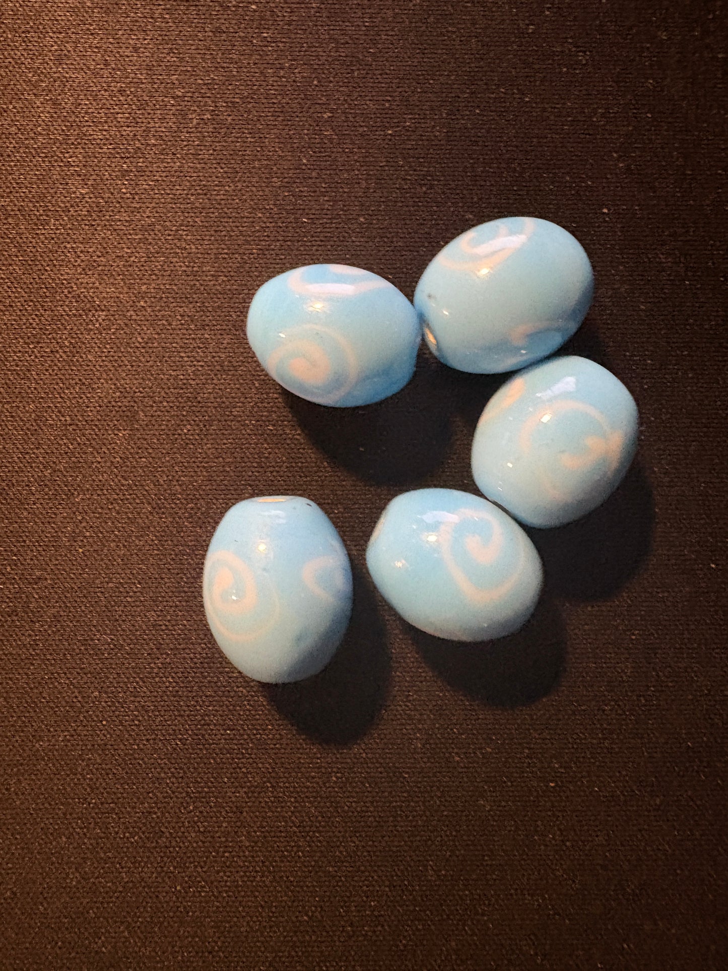 5 Zen Swirl glass beads (s300)- Fancy Rare Art Deco- 18mm