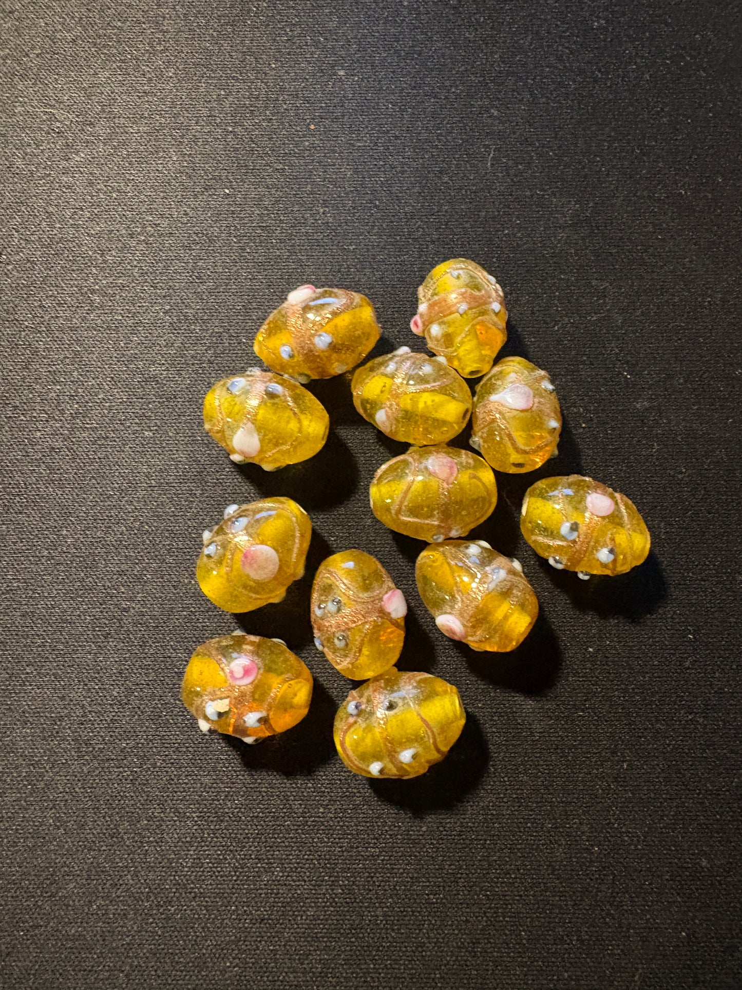12 glass floral beads - (S144) wedding cake design Fancy Rare - 15mm