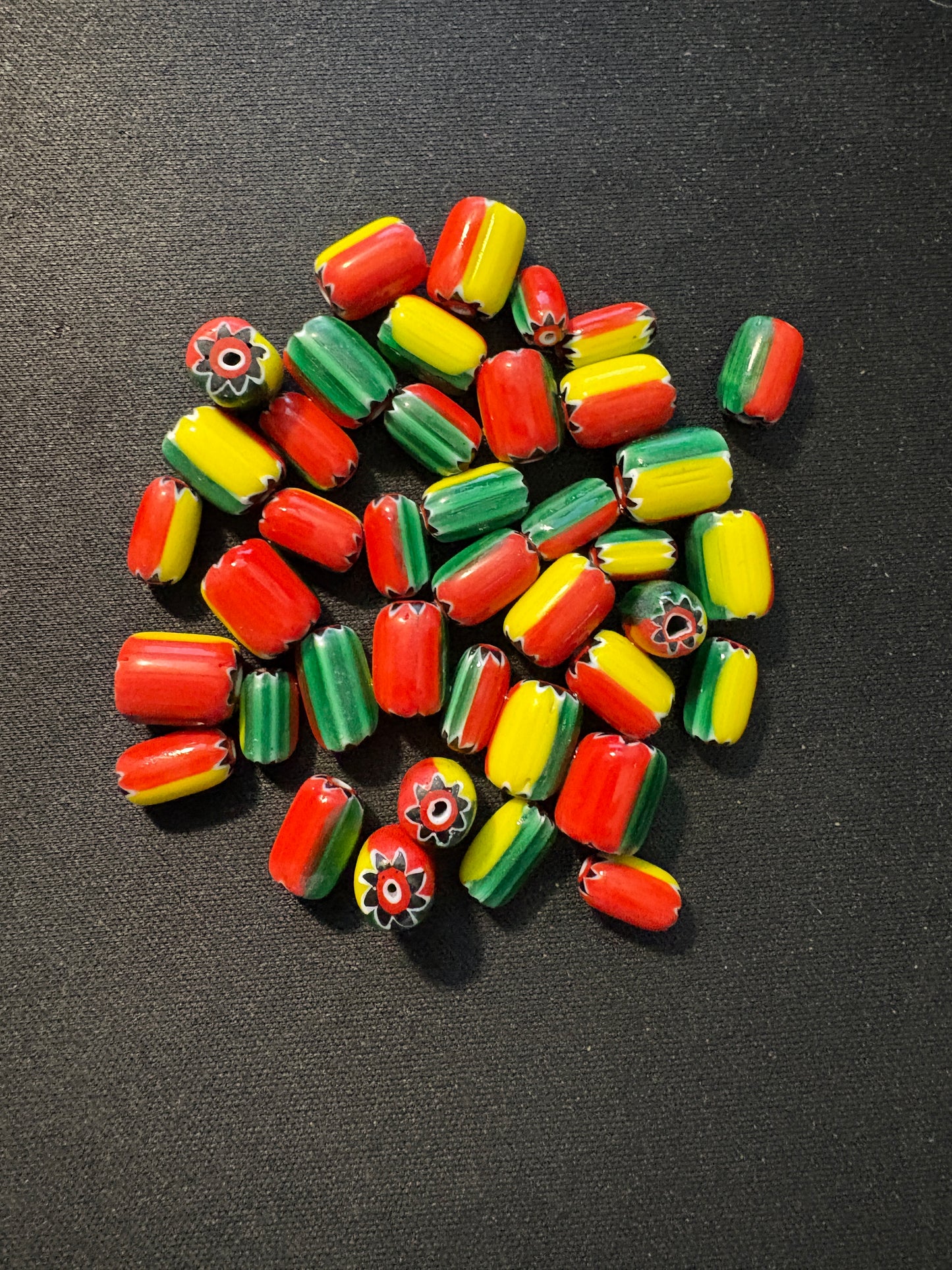 40 Chevrons striped glass beads - 10mm Fancy Vintage (S140)