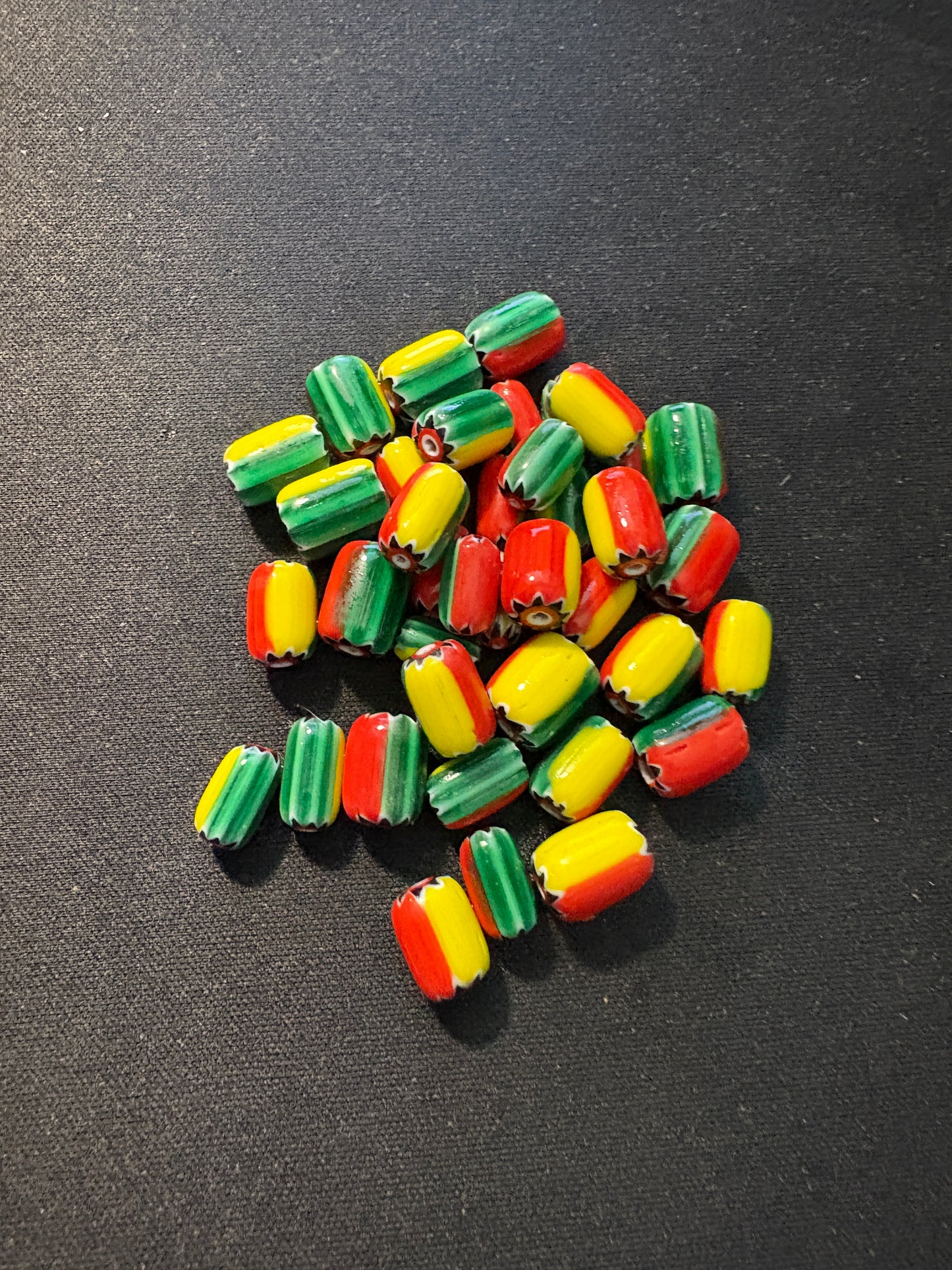40 Chevrons striped glass beads - 10mm Fancy Vintage (S140)