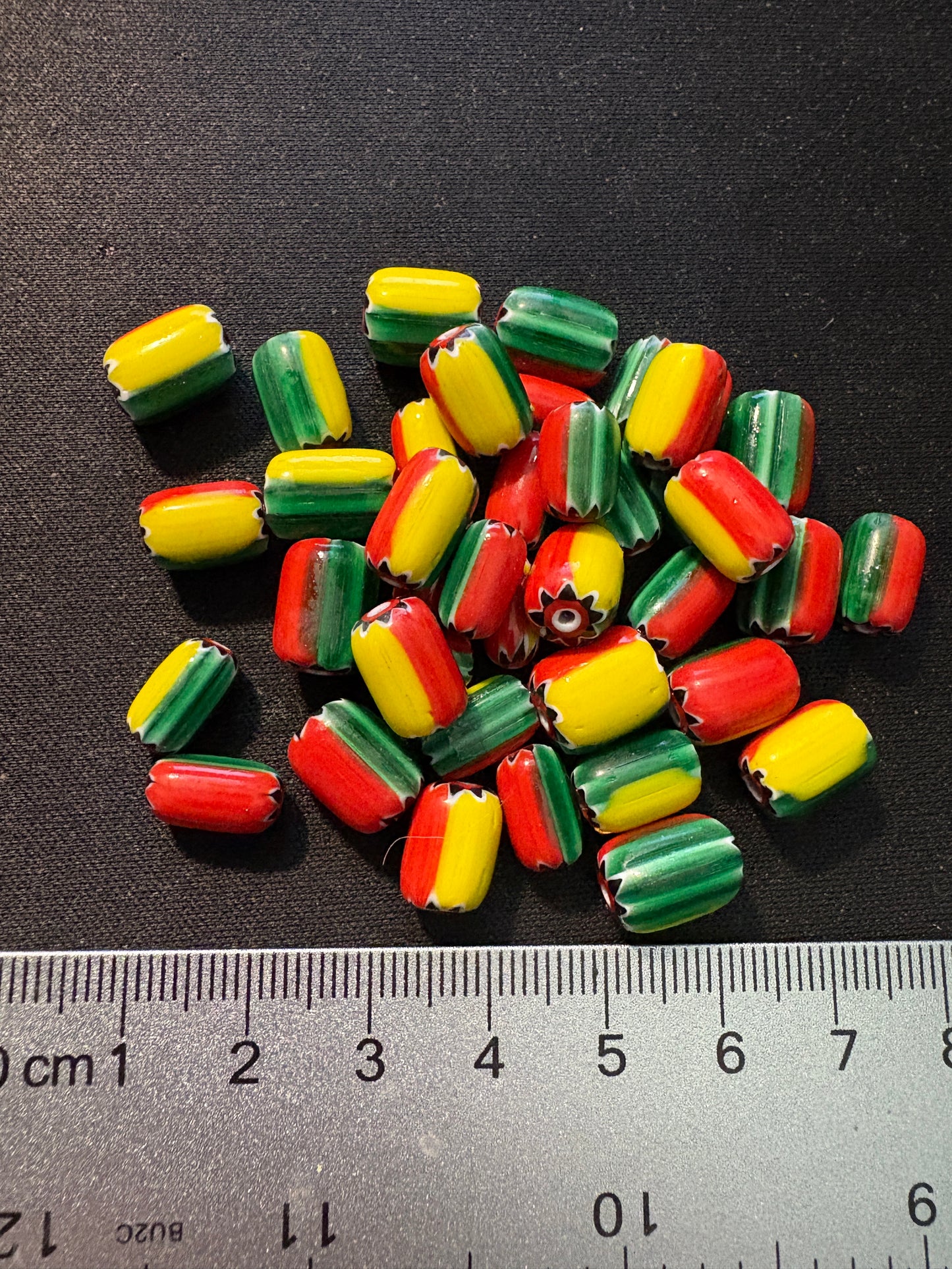 40 Chevrons striped glass beads - 10mm Fancy Vintage (S140)