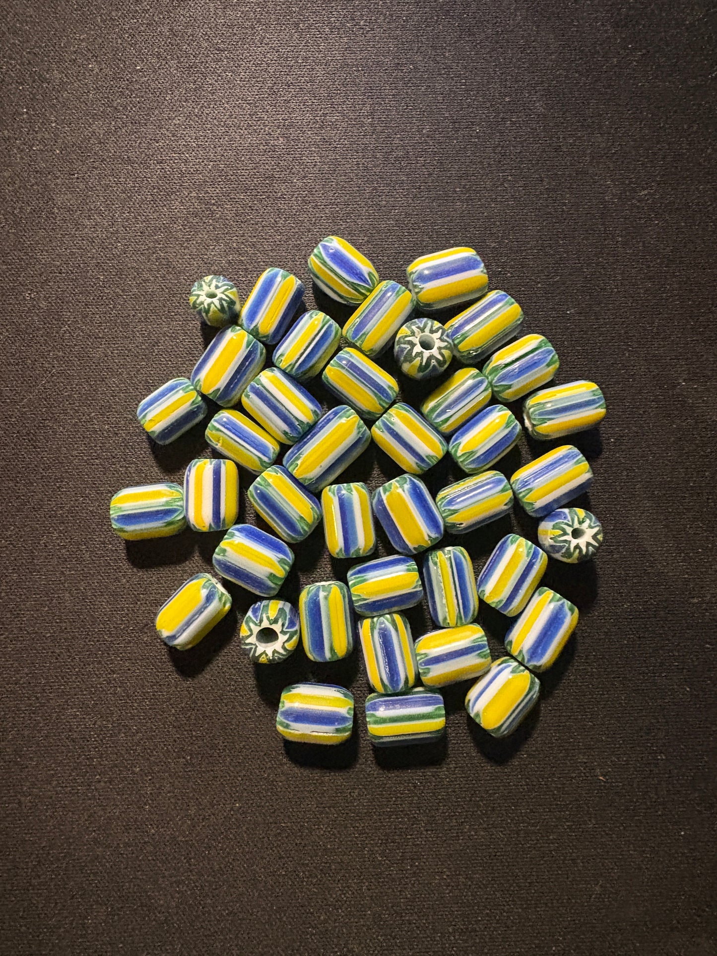 40 Yellow Blue Chevrons striped glass beads - 10mm Fancy (S183)