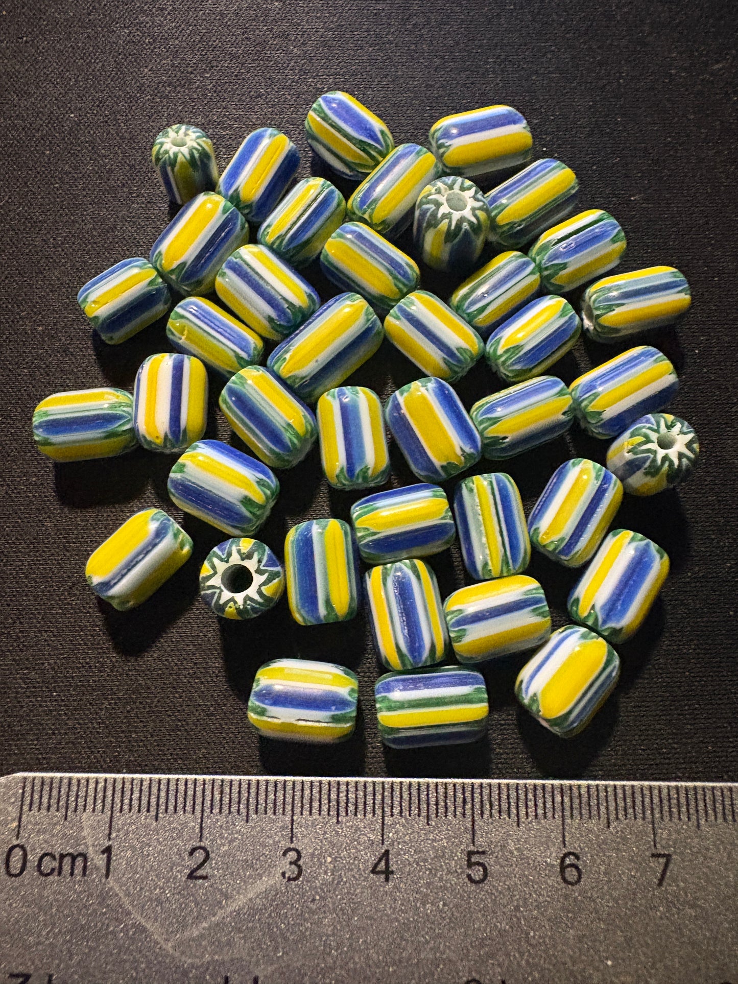 40 Yellow Blue Chevrons striped glass beads - 10mm Fancy (S183)