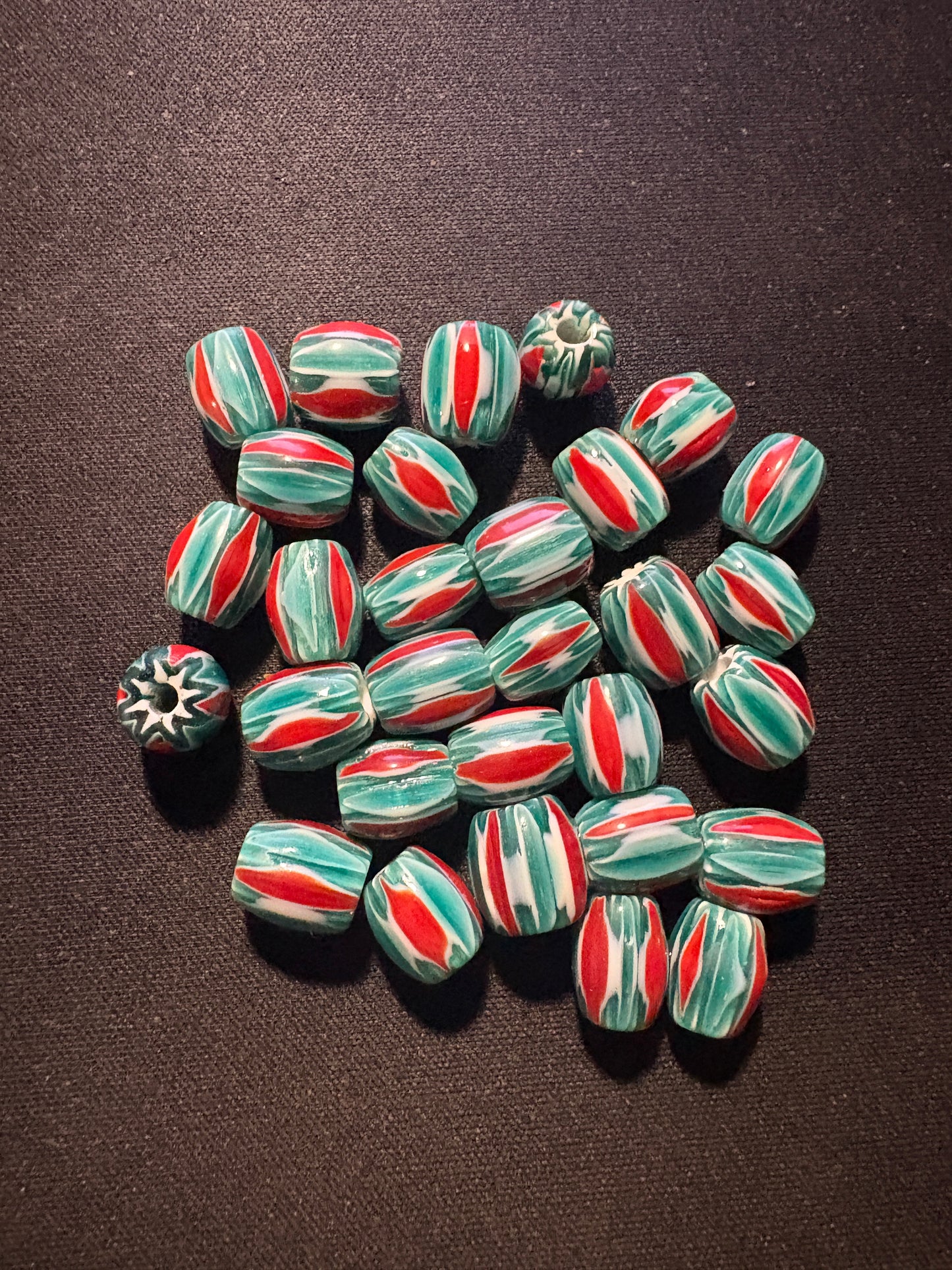 30 Chevrons striped glass beads - 10mm Fancy Green Red (S150)