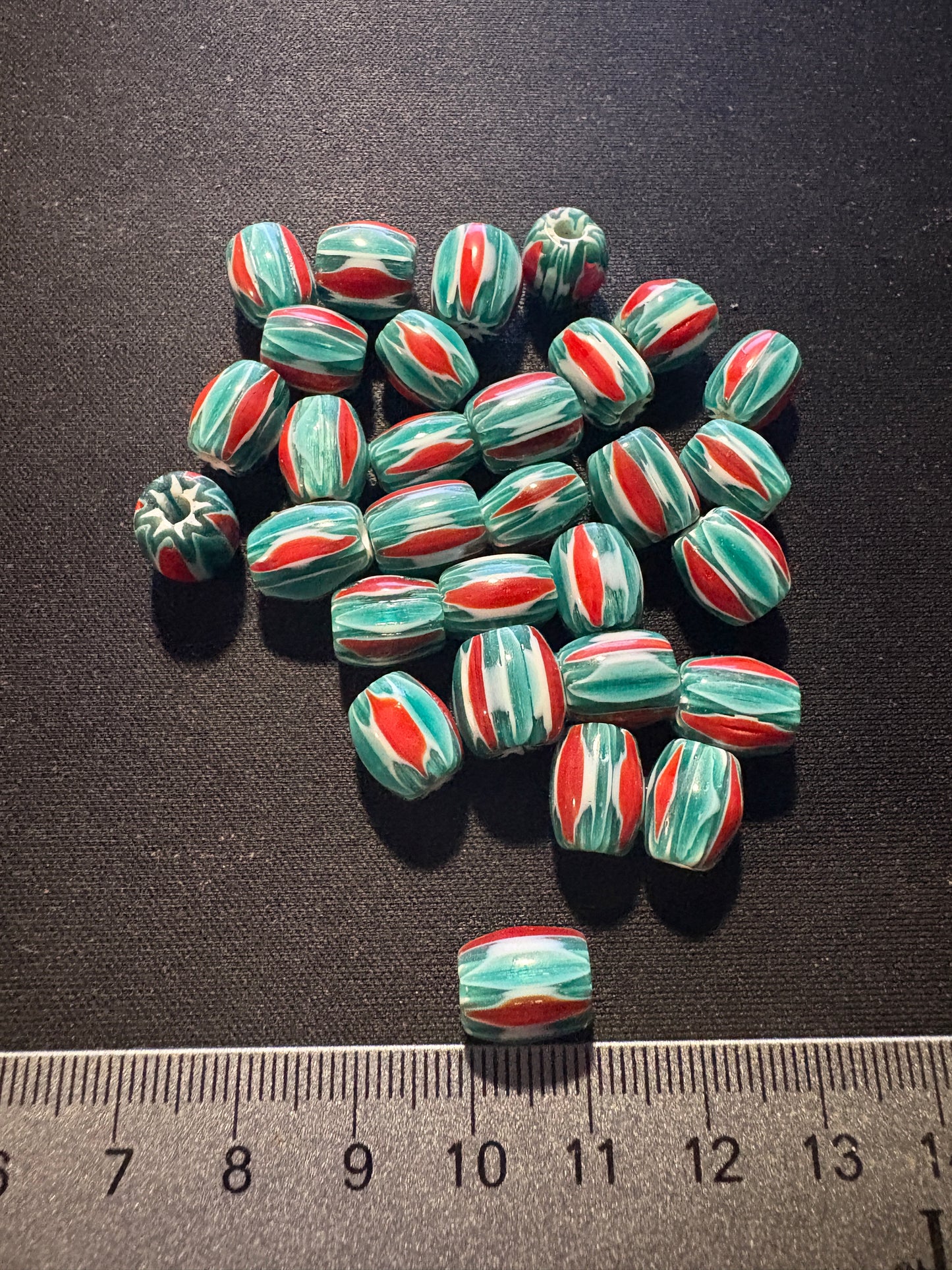 30 Chevrons striped glass beads - 10mm Fancy Green Red (S150)