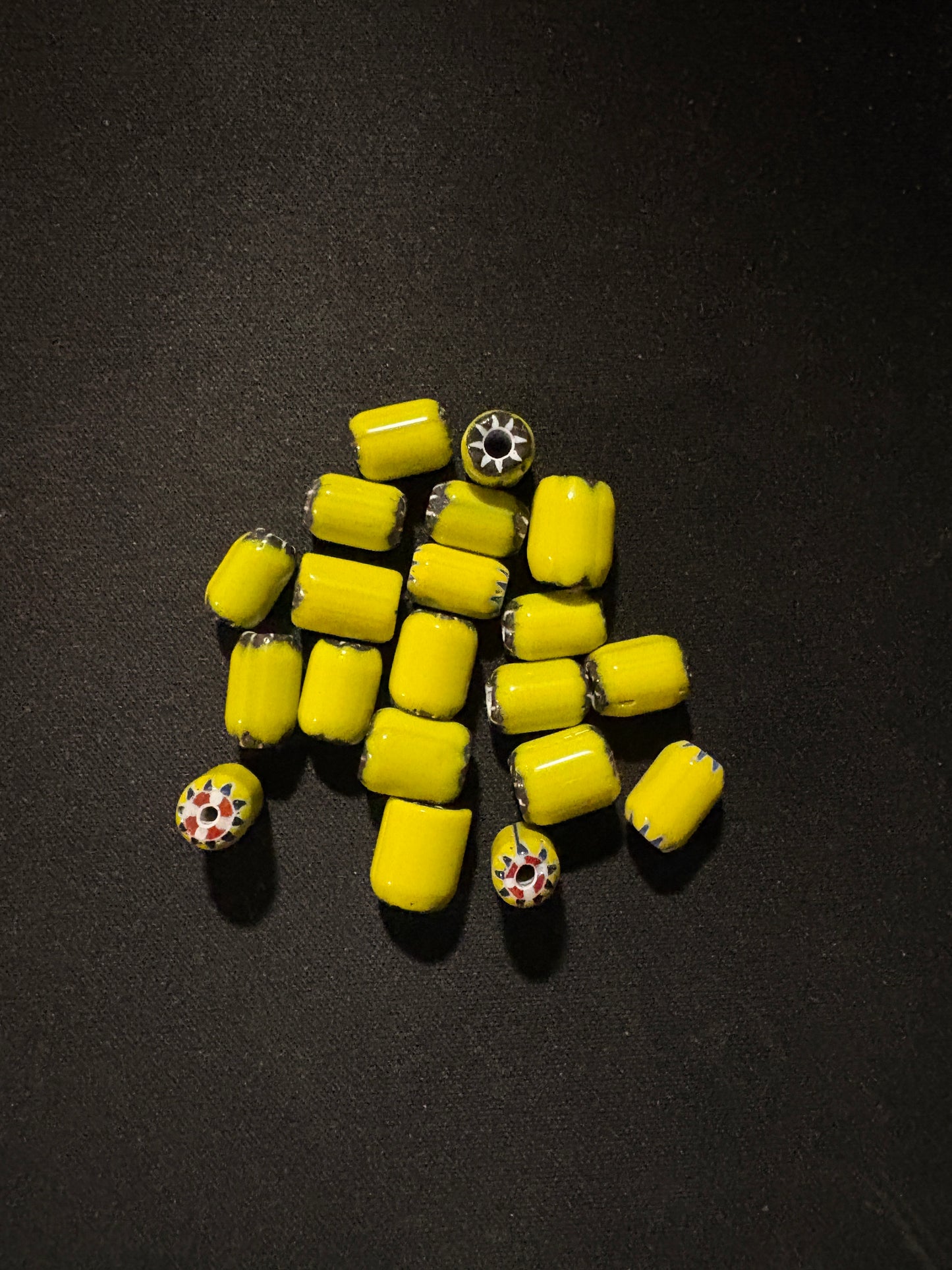 20 Chevron glass beads - Handmade Indian yellow 10-12mm (S152)