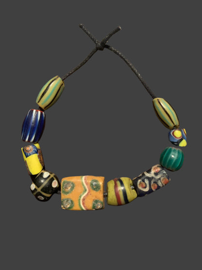 Authentic African Trade Beads, 10 Antique Beads [BJ0027]
