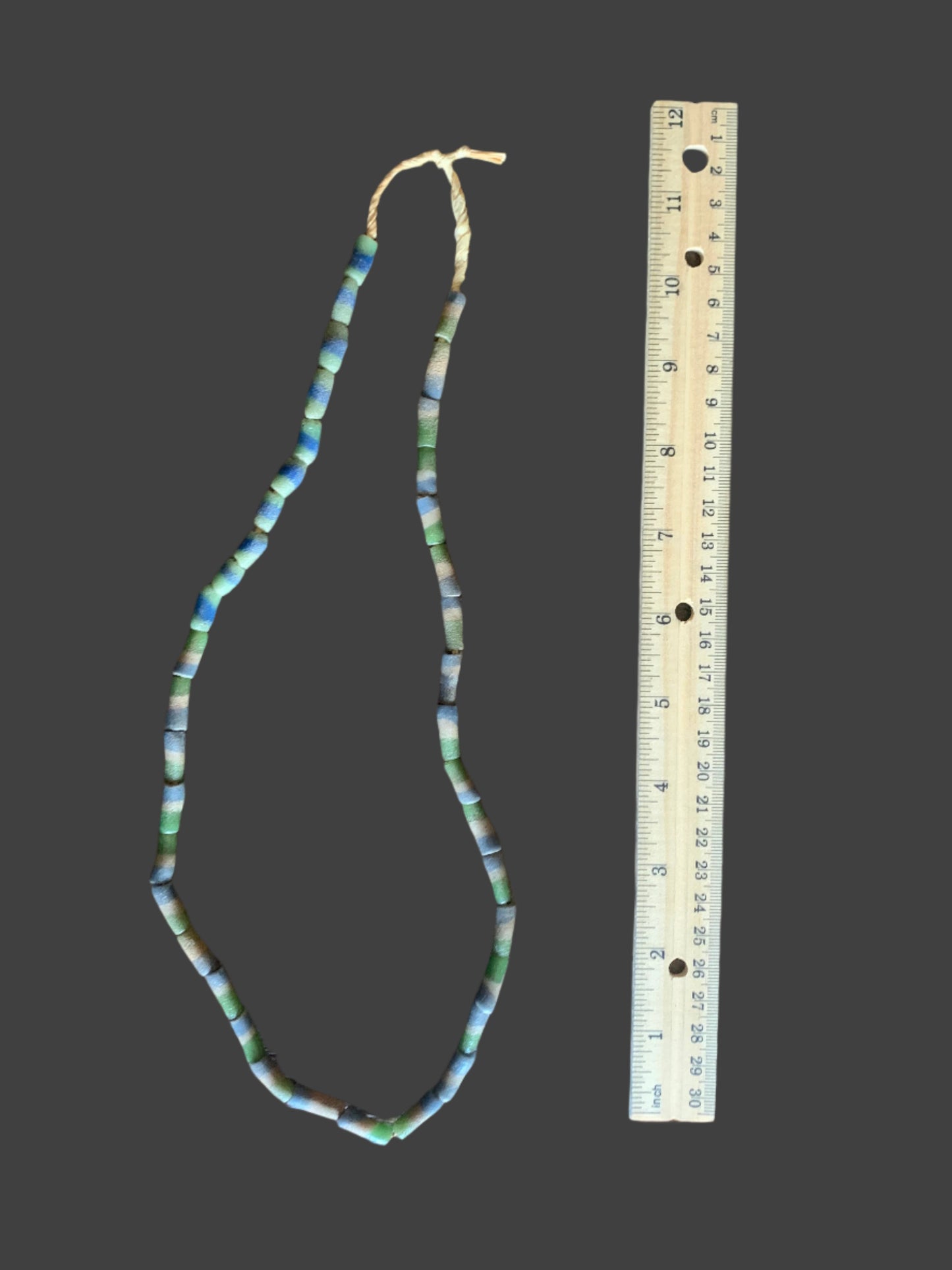 39 - Bead African Trade Bead Strand [BJ0062]