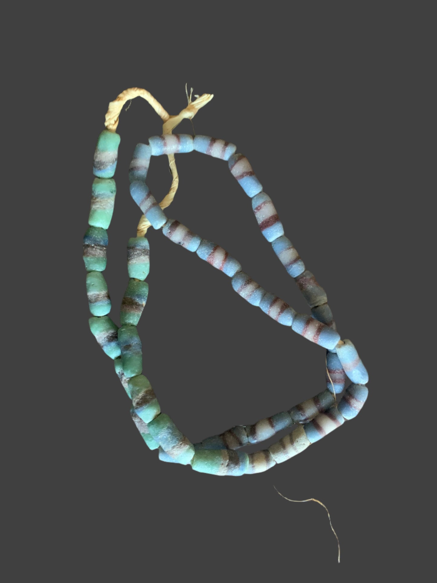 37 - Bead African Trade Bead Strand [BJ0066]