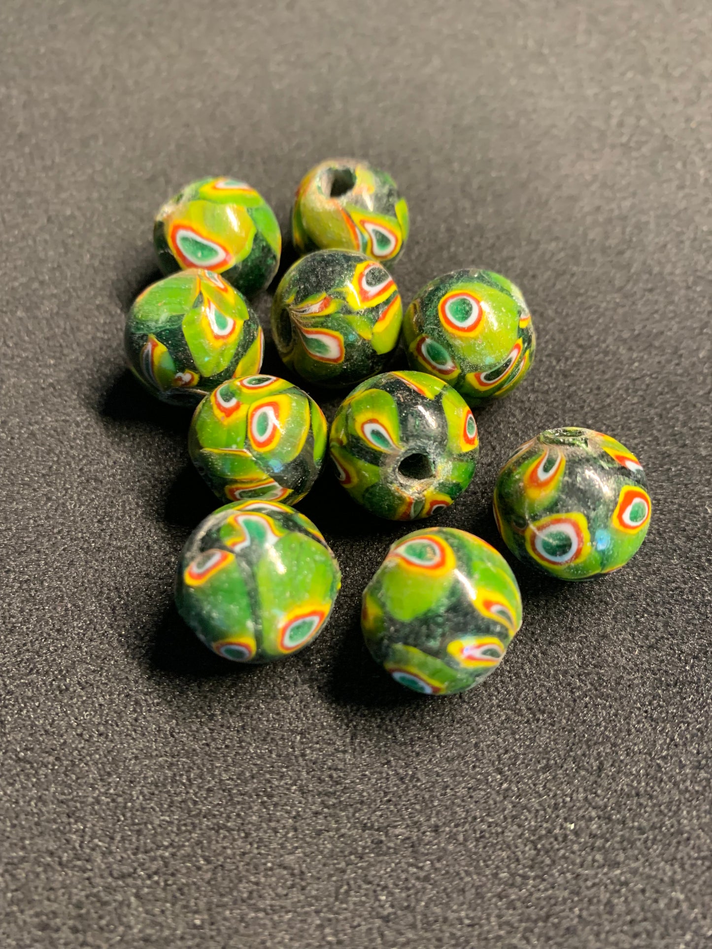 10 Authentic Indian Millefiori Chevron Beads [BJ0078]