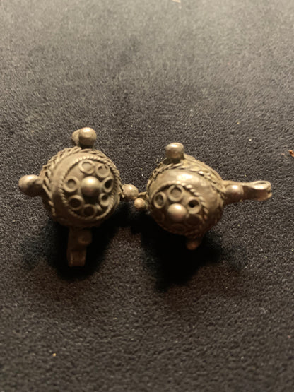 2 Authentic Afghan Silver Beads [BJ0108]