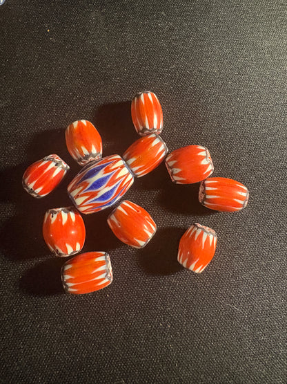 11 Red Chevron oval glass beads (S10)