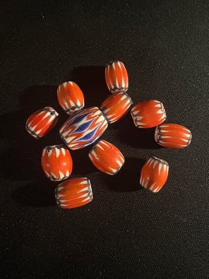 11 Red Chevron oval glass beads (S10)
