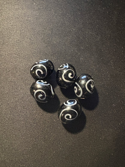 5 Zen Swirl glass beads (s302)- Fancy Rare Art Deco - 15mm