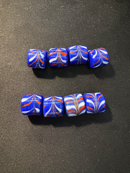 8 glass beads -  (S303) feather design Fancy blue- 13mm