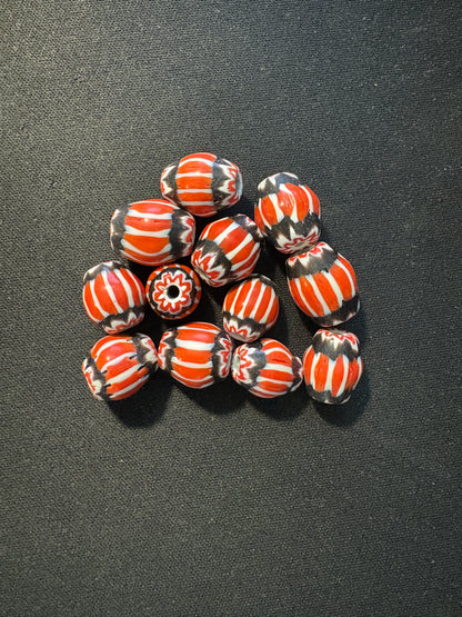 12 Red Chevrons striped glass beads - 10-15mm Fancy (S182)