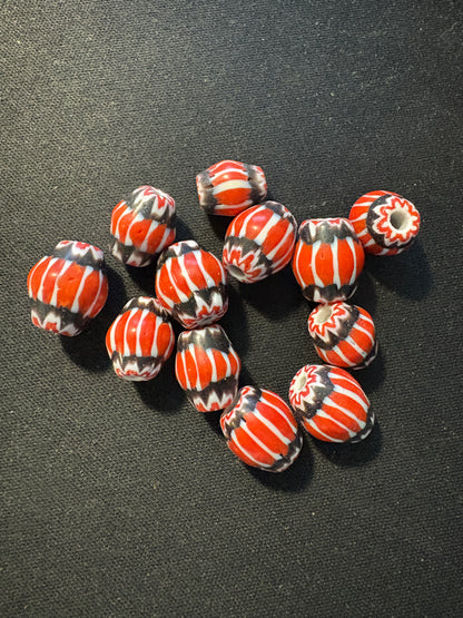 12 Red Chevrons striped glass beads - 10-15mm Fancy (S182)