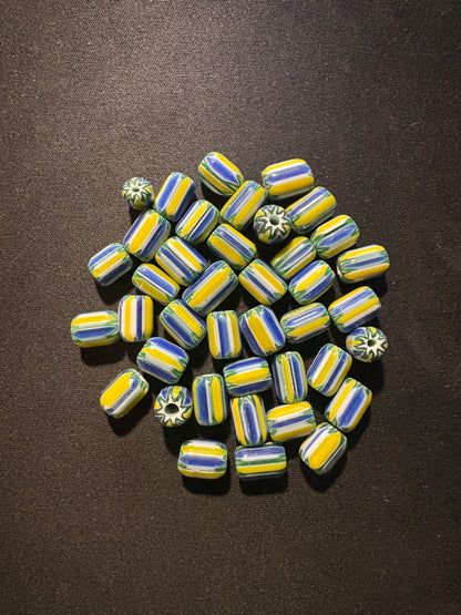 40 Yellow Blue Chevrons striped glass beads - 10mm Fancy (S183)