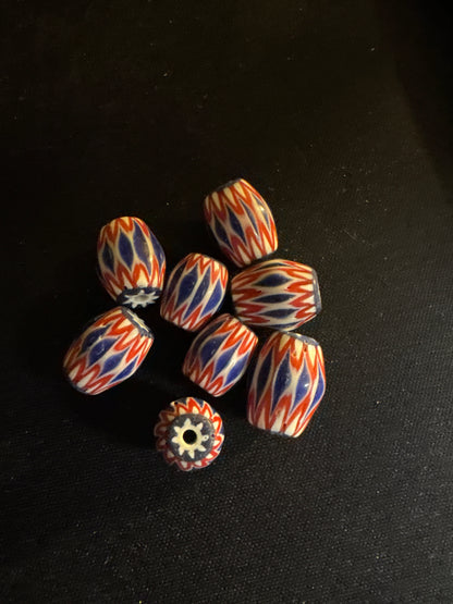 8 Vintage Chevron glass beads - Medium Size - Indian Native American (S02)